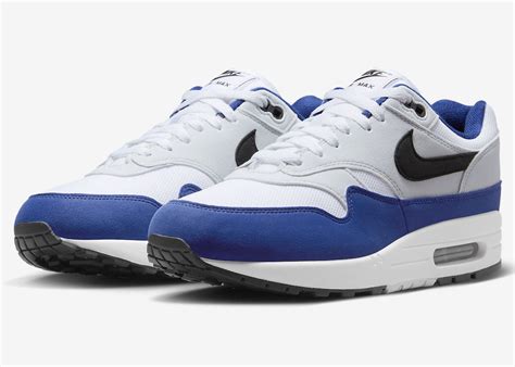 nike air max dams wit royal blauw|nike air max foot locker.